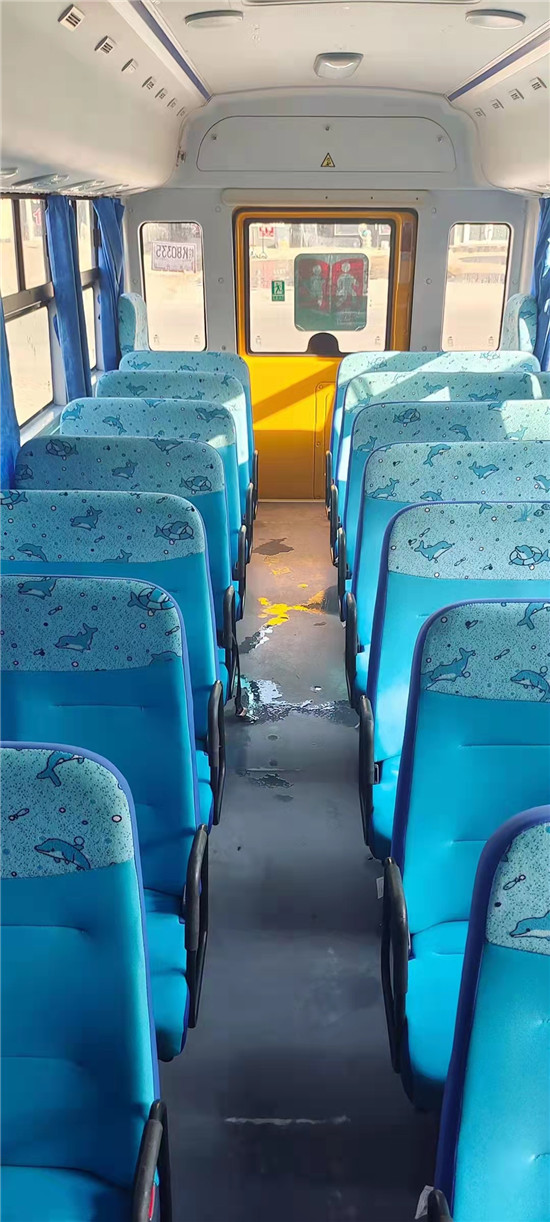 二手宇通中小学生校车